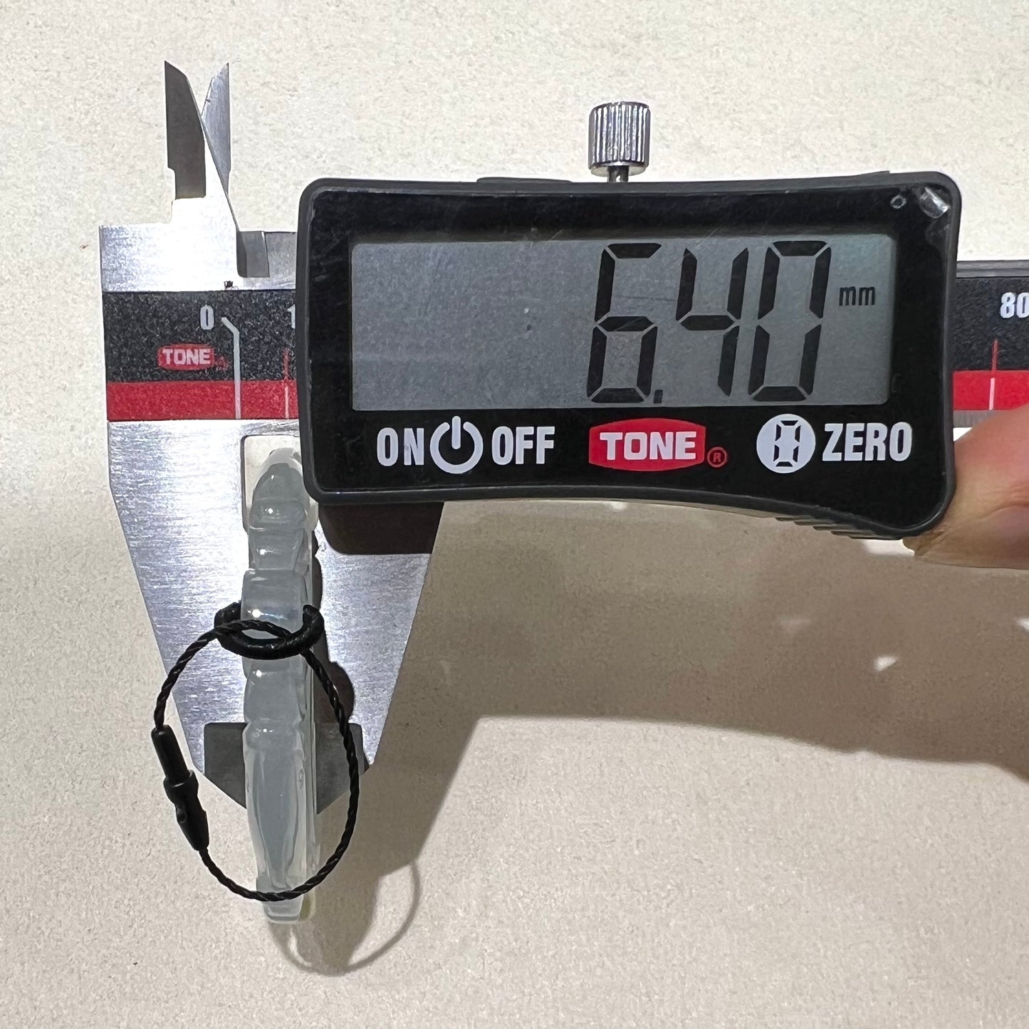 AE259131822 ✨ 天然緬甸翡翠 · 玻璃種雙魚福鼠縷空旋轉古龍掛件