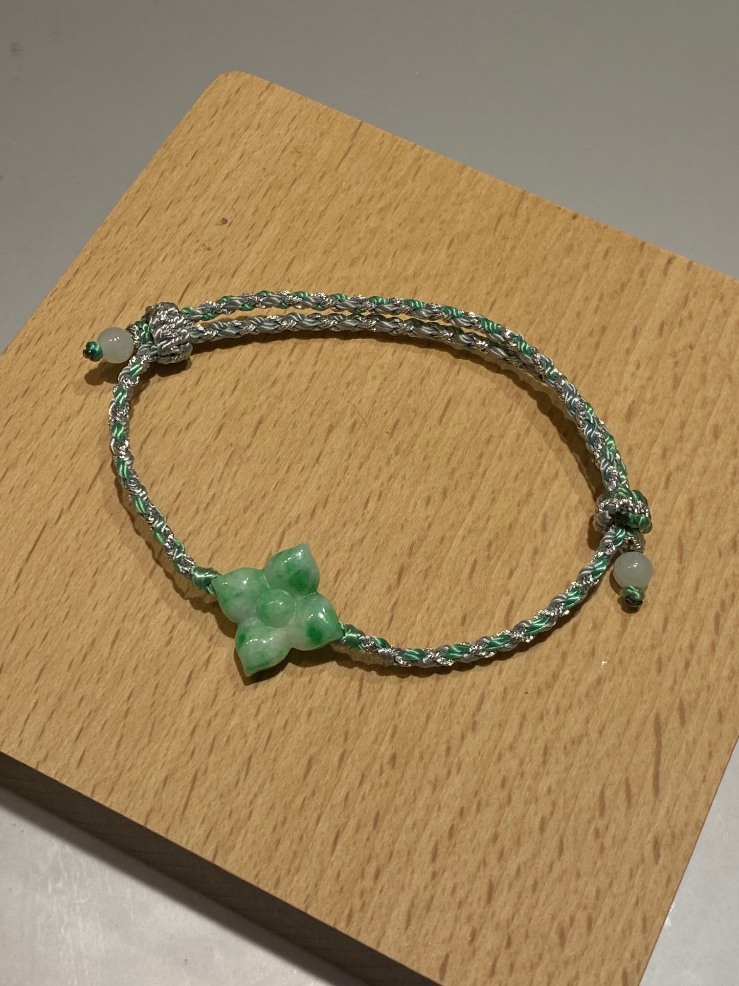 🍀天然緬甸翡翠白底青金絲種四葉草*溢翠手繩系列🍀 J248201801TW(荃灣店)