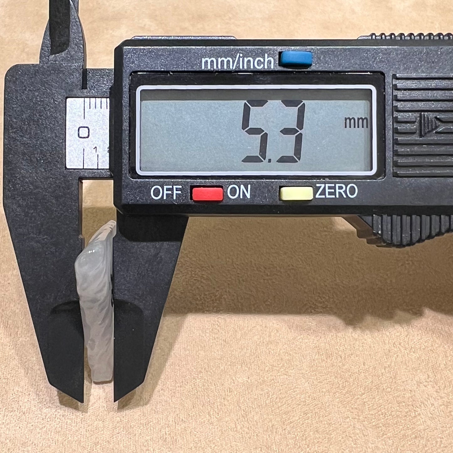 天然緬甸玉石不定形「平安無事」