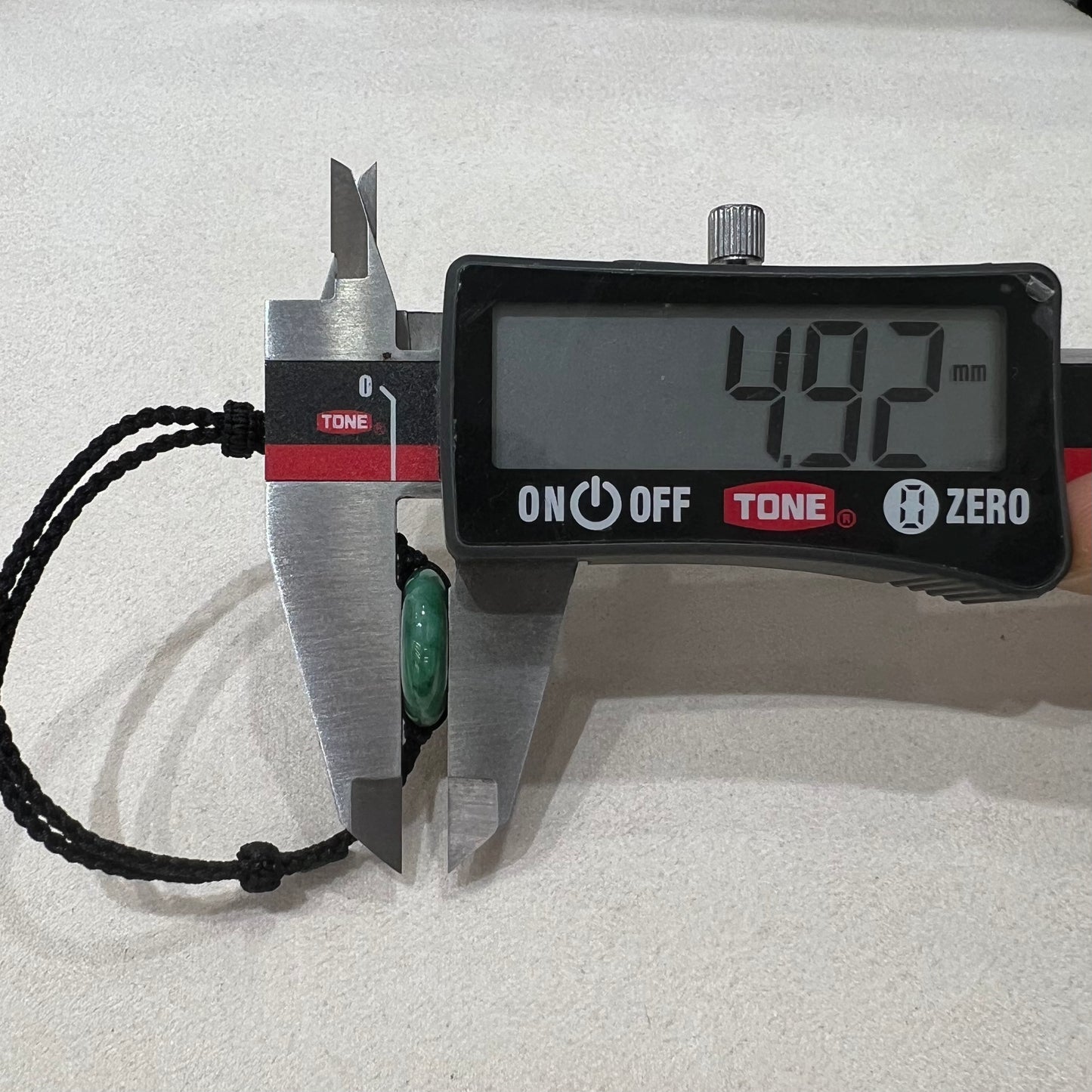 C25941345 天然緬甸翡翠翠綠平安扣