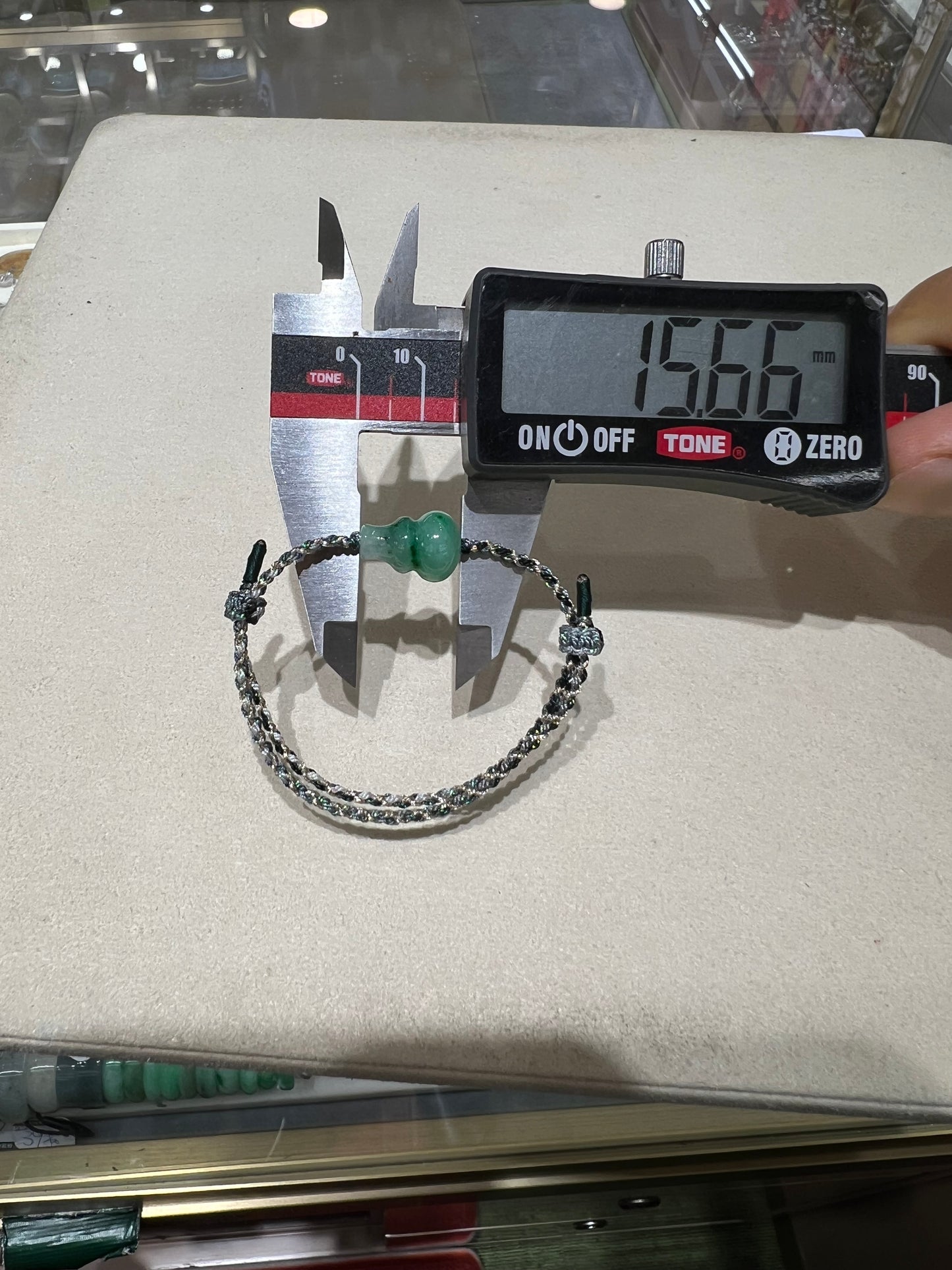 K25981658 天然緬甸翡翠 ‧ 翠綠葫蘆